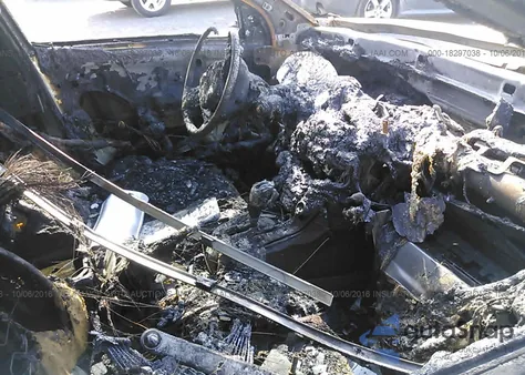 2013 Chevrolet Cruze Ls z USA, uszkodzony, nr VIN 1G1PA5SH1D7147137